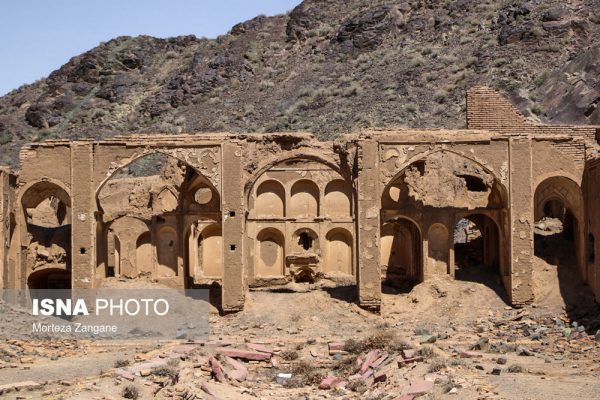 کاخ سرهنگ آباد