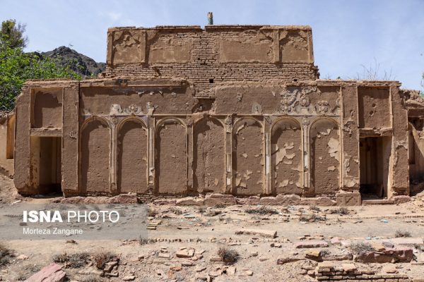 کاخ سرهنگ آباد