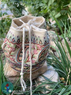 نسرین نادری