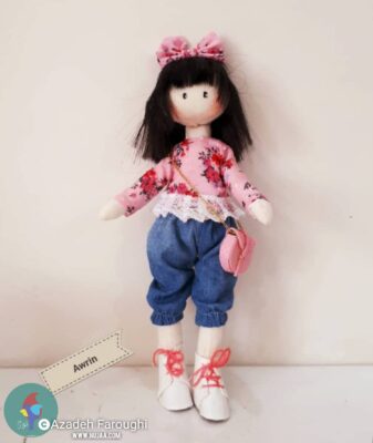 آزاده فاروقی