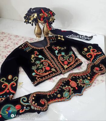 آزاده فاروقی