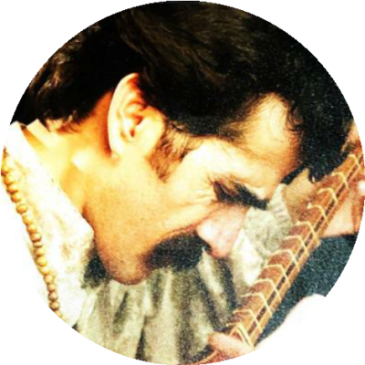 مظفر برنجی تنبور باستانی