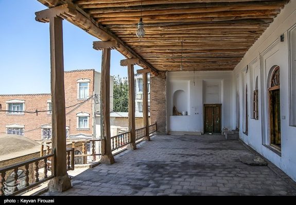 مسجد دو مناره سقز