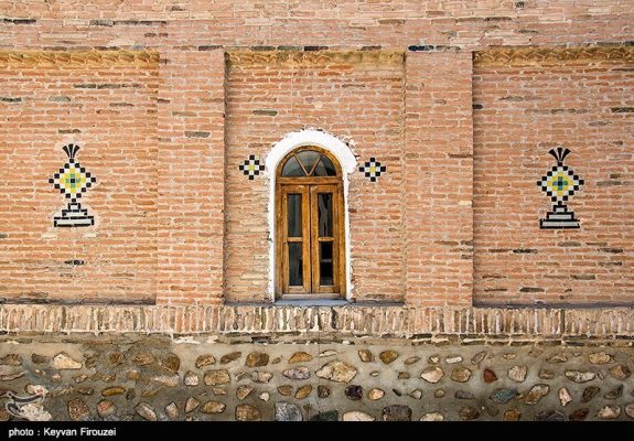 مسجد دو مناره سقز