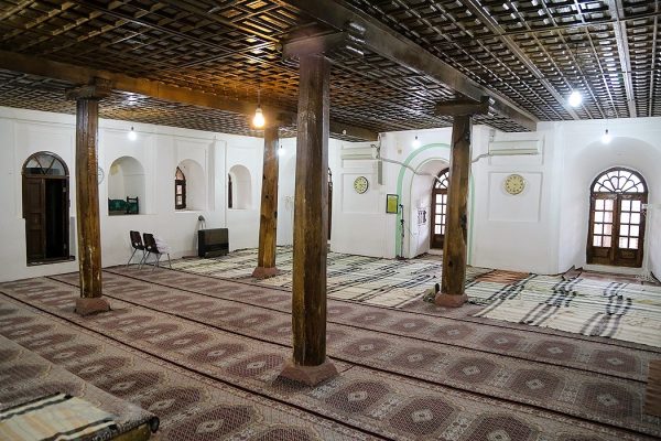 مسجد دو مناره سقز