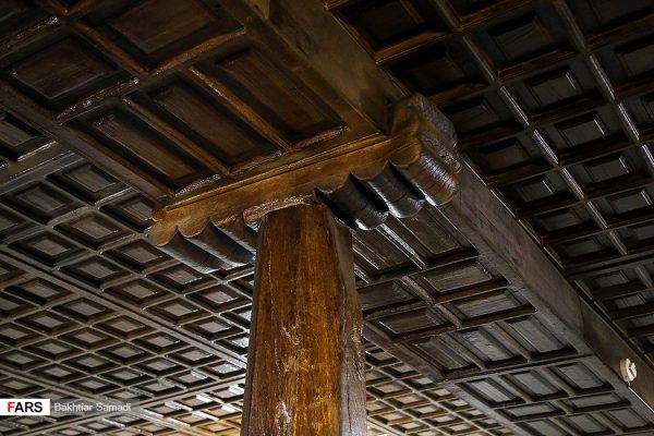 مسجد دو مناره سقز