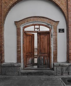 ورودی مطبخ عمارت آصف سنندج